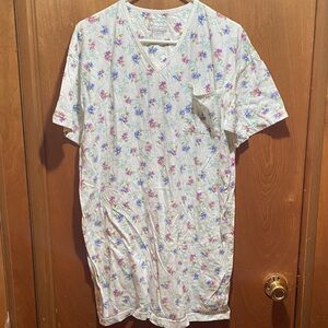 Anne Lewin Floral V-Neck Oversized Cotton Long Night Shirt  Small Cottage